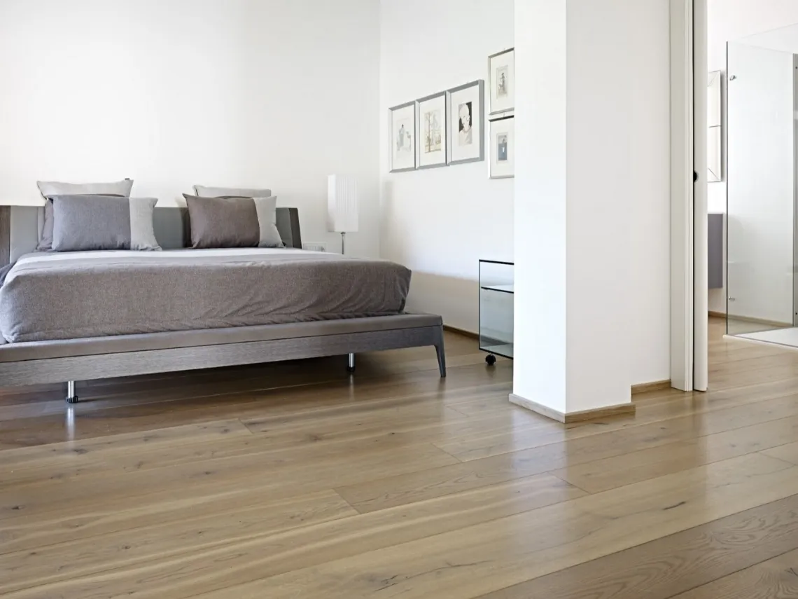 Parquet Fior di Platino in Rovere variegato levigato di Fiemme Tremila