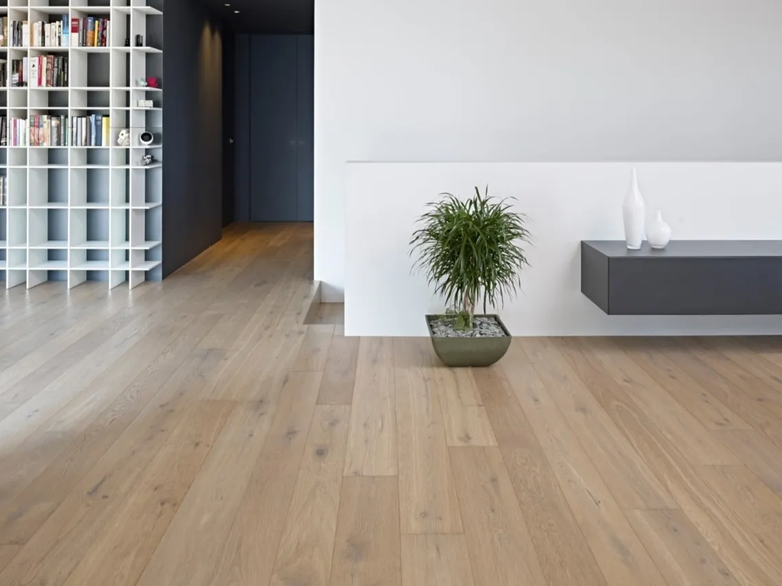 Parquet Platino in Rovere variegato spazzolato di Fiemme Tremila