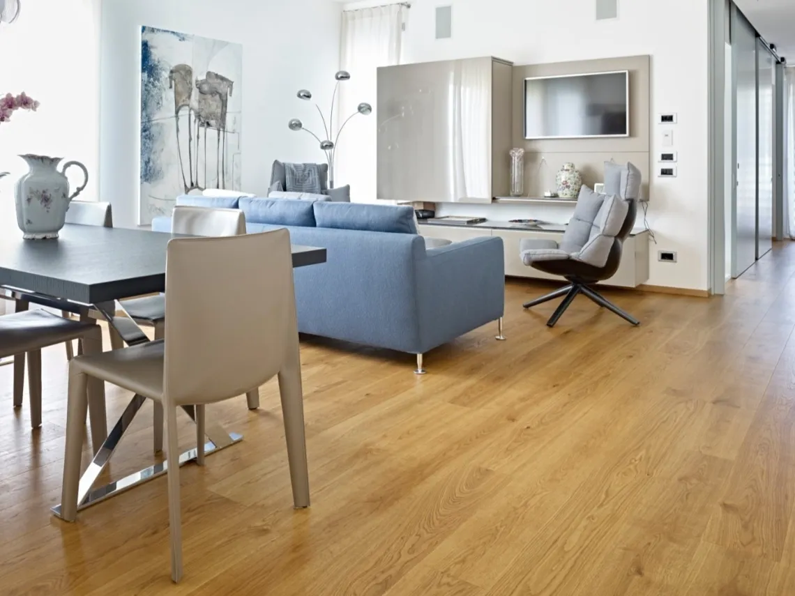 Parquet Rotondo di Rovere nodoso levigato di Fiemme Tremila